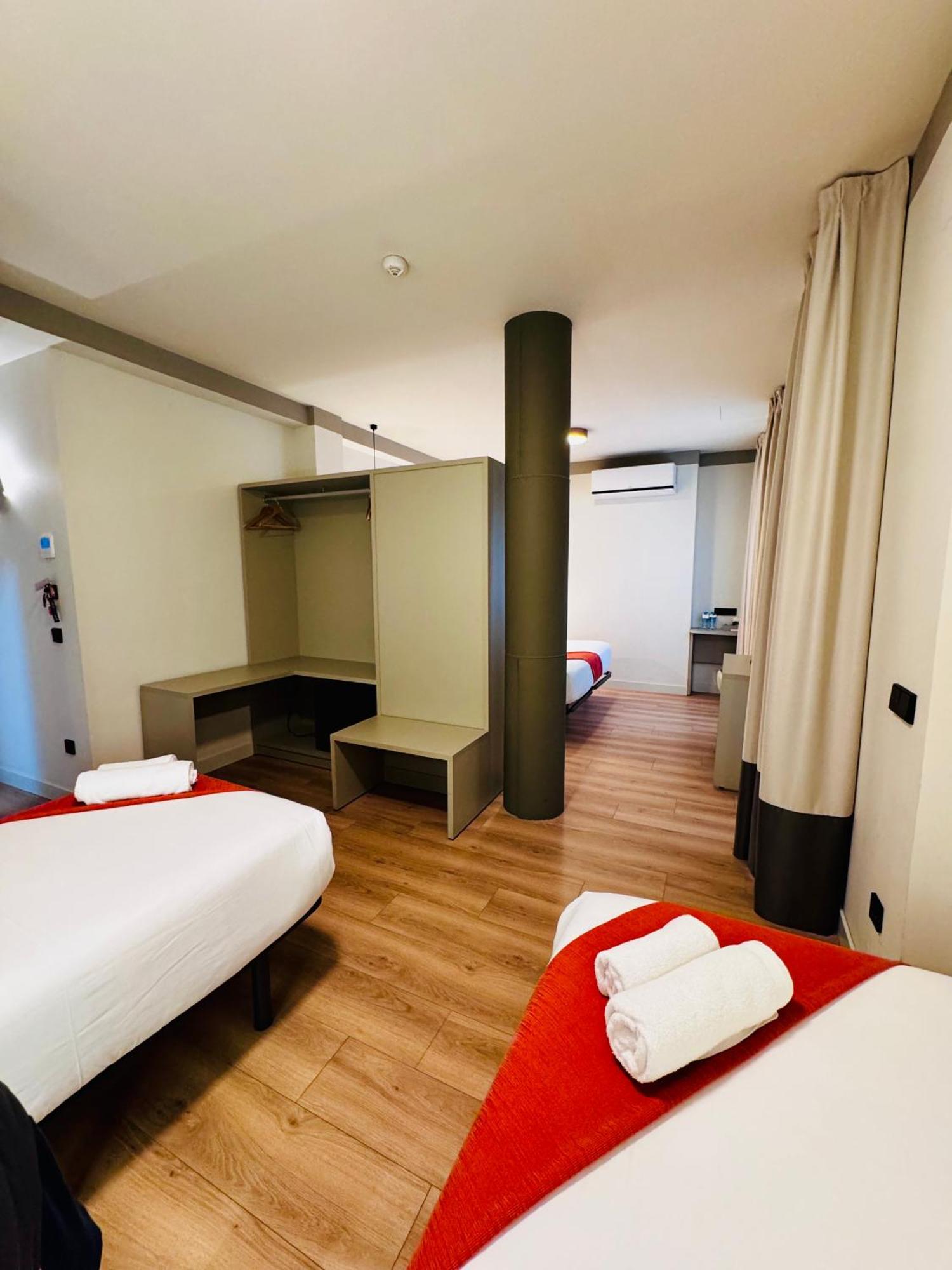 Quadruple Room,1756561147:JPEG